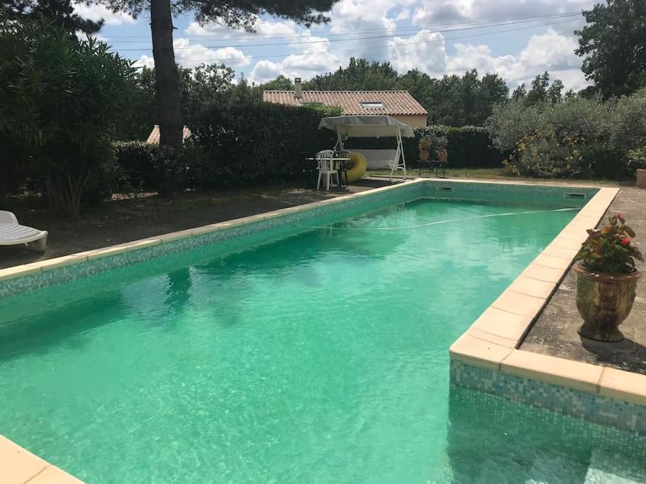 Gite Avec Piscine Au Coeur De La Vallee De La Ceze Saint-Laurent-de-Carnols Exteriér fotografie