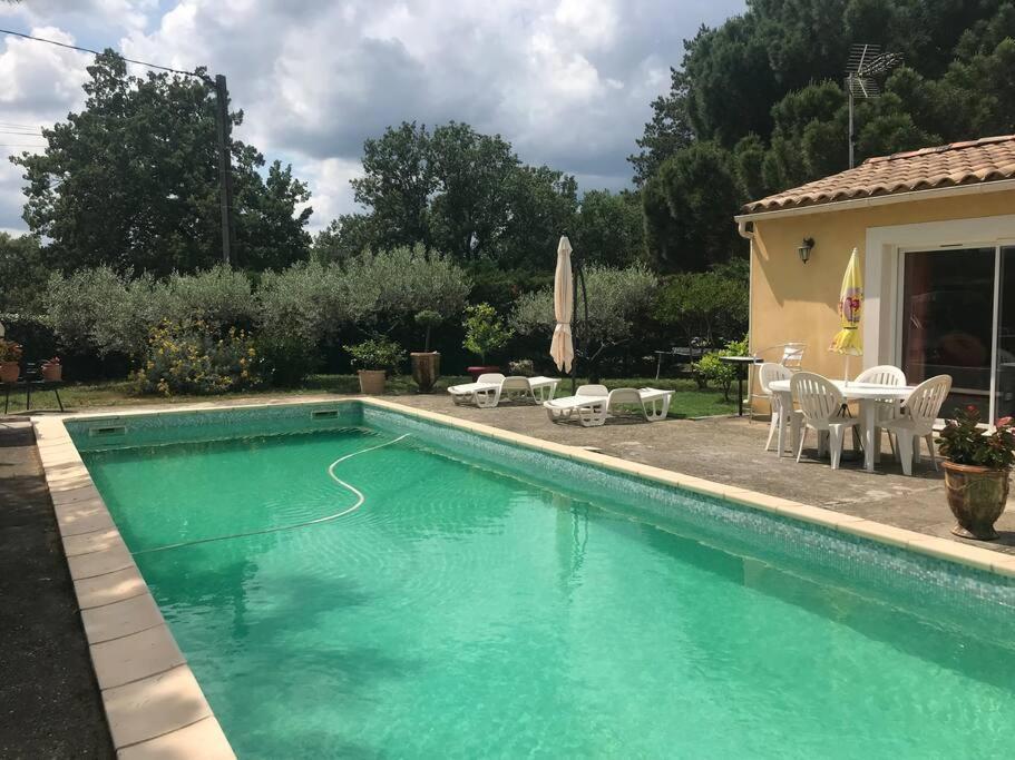 Gite Avec Piscine Au Coeur De La Vallee De La Ceze Saint-Laurent-de-Carnols Exteriér fotografie