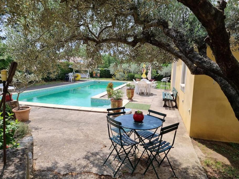 Gite Avec Piscine Au Coeur De La Vallee De La Ceze Saint-Laurent-de-Carnols Exteriér fotografie